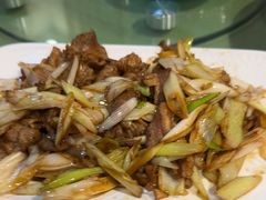 -桃子餐厅·天津菜(王顶堤总店)