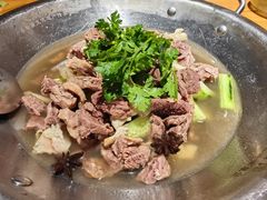 -大众跷脚牛肉馆·非遗传承单位(峨眉山店)