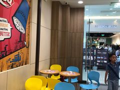 用餐区-DQ·蛋糕·冰淇淋(绿宝店)