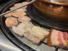 -阿山卓·野生菌火锅·纳西火塘烤肉