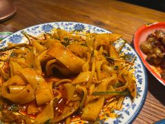 -柴窝堡22号辣子鸡·传承新疆菜