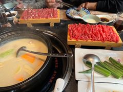 -大匠工房古船木艺术餐厅·猪肚鸡专门店(长白仙岛店)
