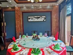 -鹊华居·地道鲁菜·海鲜·融合味(大明湖店)