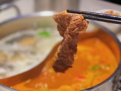 招牌番茄牛尾汤-一哥澳门豆捞·澳门风打边炉(高德置地店)