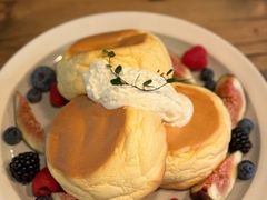 草莓奶油苏芙蕾-UPPER KITCHEN(延安路店)