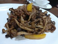 野山菌爆牦牛肉-中发源·清真餐厅(春风店)