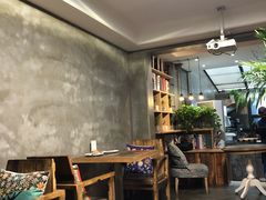 大堂-HIGH FIVE哈福手工汉堡(桂林路店)