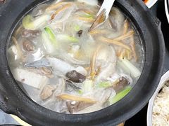 砂锅雅鱼-洪平血旺椒麻鸡雅鱼饭店(熊猫大道店)