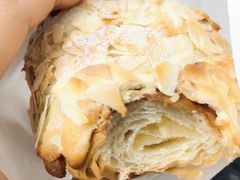 杏仁可颂-dotcom coffee古点咖啡(致真大厦店)