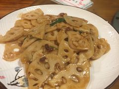 -伍哥厨房(新滘东路店)