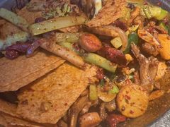 -嘎嘎鸭下巴·爆辣干锅(明教寺店)