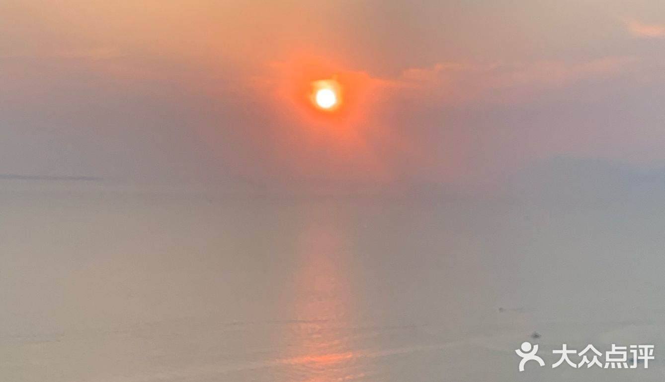 「椰乡小老弟海鲜糟粕醋火锅(三亚湾一线海景店)」