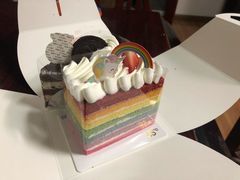 彩虹酸奶切片蛋糕-85度C(上海松江九亭店)