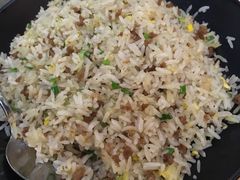 生牛肉炒饭-来龙里 精致 东南亚餐室(万象城店)