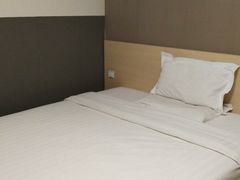 -7天酒店·大连星海公园黑石礁软件园店