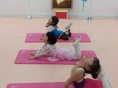 -艺彩童馨舞蹈培训学校(西湖道校区)