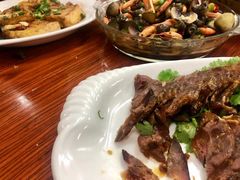 -凤嫂农家乐(梁弄店)