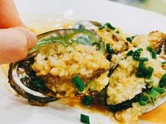蒜蓉蒸生蚝-双月饭店·20年老字号(新村店)