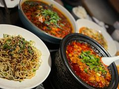 -万重锦·人文川菜馆(骡马市店)