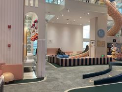 -奈尔宝·儿童乐园·亲子餐厅(华采天地店)