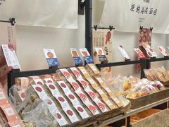 面包甜点陈列柜-独食火锅·半米屋台(望平街店)