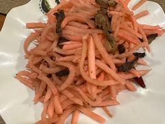 酸萝卜炒牛肉-娜玛瑟德餐厅(宇拓路店)