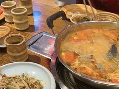 -亮欢寨酸汤鱼(沙冲路店)