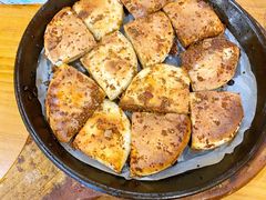 料理烤特色火烧-老东镇啤酒屋海鲜加工·蒸汽海鲜·海鲜烧烤(台东店)