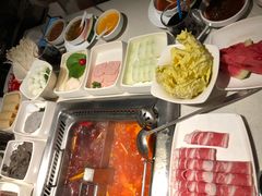 -海底捞火锅鲜切牛肉主题店(长寿路店)