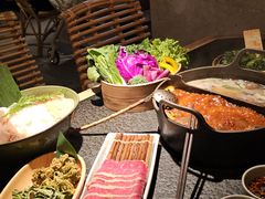 -三出山火锅(南京万象天地店)