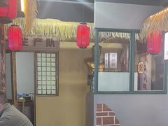 -晨皓祥人民公社铁锅炖菜(西华苑店)