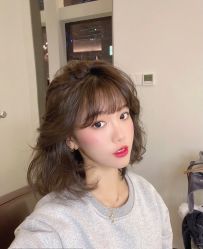 -BULB STUDIO 巴柏明星发型工作室