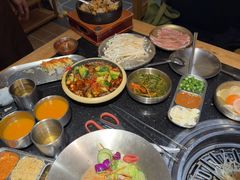 -韩烧牛中牛·甄选黑牛烤肉(黑金店)