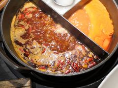 小嫩牛专利T型锅（一锅三吃）-热火朝天鲜切牛肉火锅(南强街巷店)