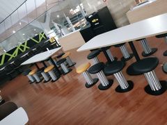 大堂-麦当劳(鄂尔多斯机场店)