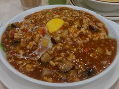窝蛋牛肉饭-喜莲咖啡