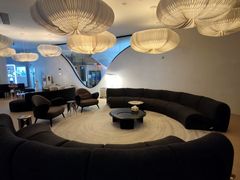 -涨巢·潮玩水疗局