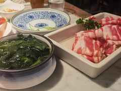 -尚尚仙·酸汤猪手·猪肚鸡火锅(华联万柳购物中心店)