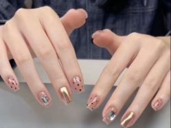-FuFu美甲美睫