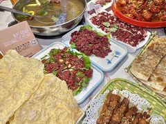 -乡土黄·鲜牛肉火锅·小龙虾(兴业街店)