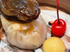 鲍鱼鲜虾烧卖-和苑酒家·一线江景(星寰店)