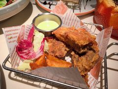 当红炸子鸡-阿妮叶李(光谷世界城店)