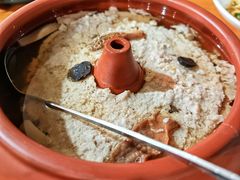 汽锅菌子肉饼-老滇山寨•云南特色菜•地方菜•民族风情歌舞表演(金碧店)