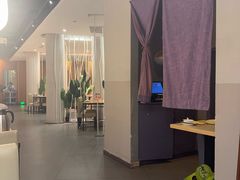 -莲餐厅·湖北菜·潜江小龙虾店(愚园路店)