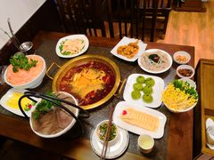 -小天鹅火锅·一线江景洪鼎旗舰店(洪崖洞店)