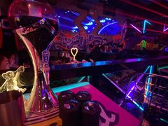 -UP嘻哈酒吧(粉巢店)