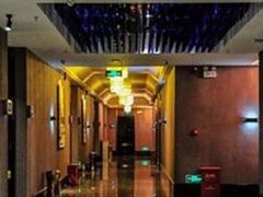 -皇马纯KTV·量贩·聚会(民治店)