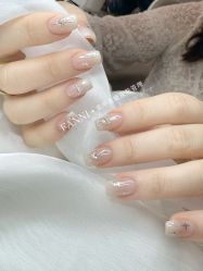 点击看大图 -Fanni美甲美睫皮肤管理