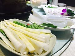 -羊家胡同·龙虾烧烤火锅(龙汇路店)