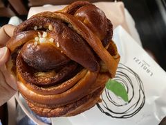 肉桂卷-LANLIZI BAKERY(COSMO店)